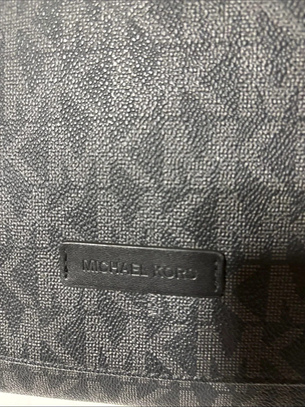Michael Kors men’s Black Quilted leather signature flap Messenger Bag. Like new!